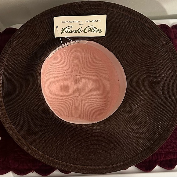 Gabriel Amar for Frank Olive. - Picture 6 of 9